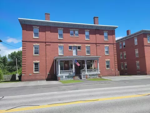 322 Hancock St, Rumford, ME 04276
