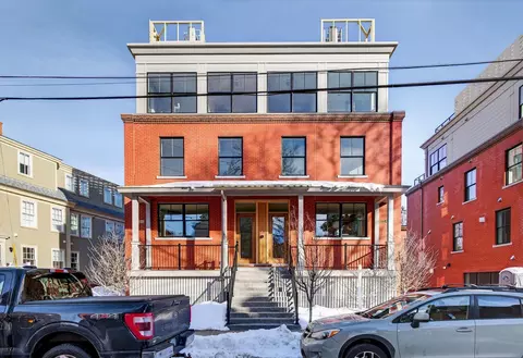55 Carleton St #A, Portland, ME 04102