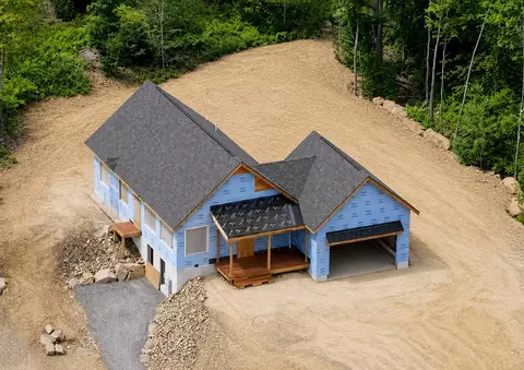 17 Eastern Ln, Standish, ME 04084