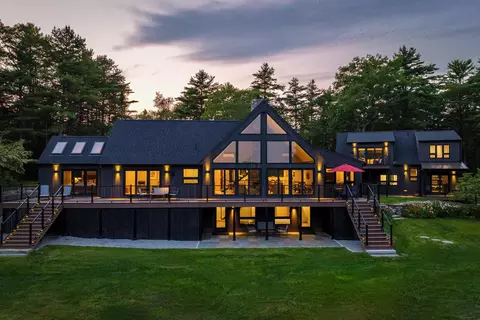 18 High Head Rd, Edgecomb, ME 04556