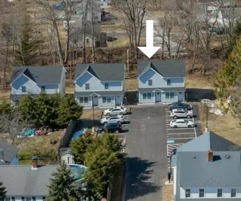 224 North St #104, Saco, ME 04072