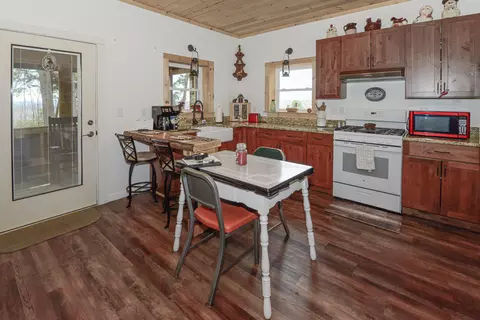 Kitchen - 190 Deer Hill Rd, Harrison, ME 04040 photo 4 of 6