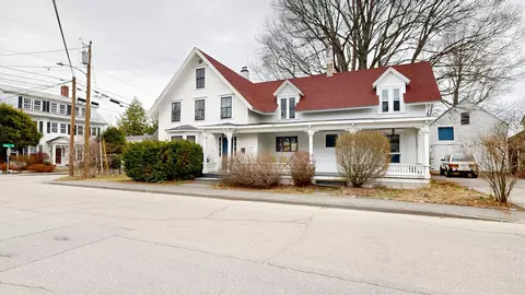 Exterior - 9 Sewall St, Augusta, ME 04330 photo 3 of 5
