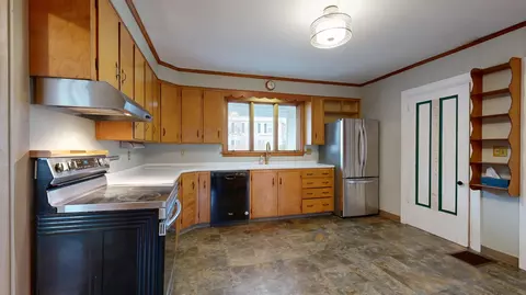 Kitchen - 9 Sewall St, Augusta, ME 04330 photo 7 of 7