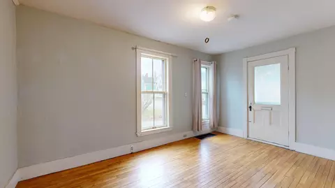 Living - 9 Sewall St, Augusta, ME 04330 photo 9 of 10