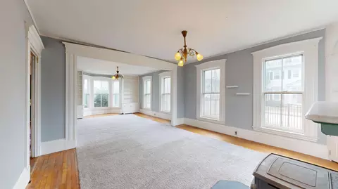 Living - 9 Sewall St, Augusta, ME 04330 photo 8 of 10
