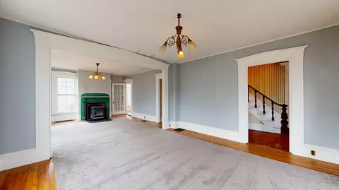 Living - 9 Sewall St, Augusta, ME 04330 photo 3 of 10