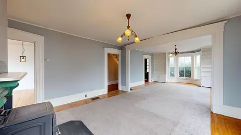 Living - 9 Sewall St, Augusta, ME 04330 photo 7 of 10