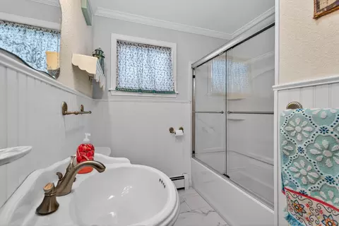 Bath - 488 Main St #9, Ogunquit, ME 03907 photo 1 of 2