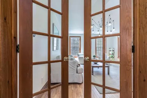 Entry Way - 30 Rebecca Rd, Ogunquit, ME 03907 photo 2 of 3