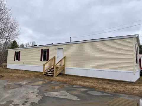 4 Black Bear Rd, Brewer, ME 04412