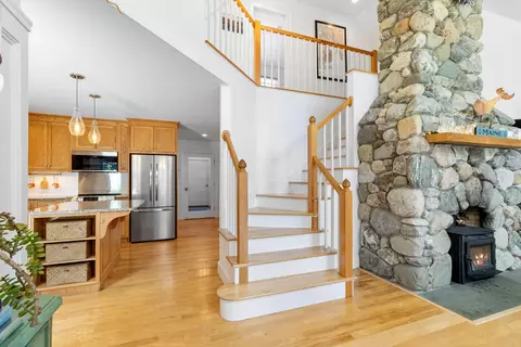 95 Osprey Reach Rd, Stockton Springs, ME 04981