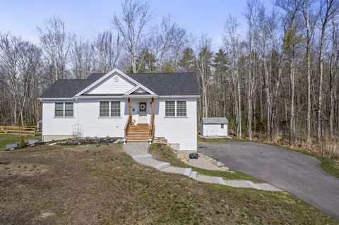 7 Crickett Ln, Biddeford, ME 04005