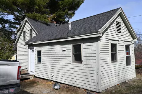80-82 Summer St, Hampden, ME 04444
