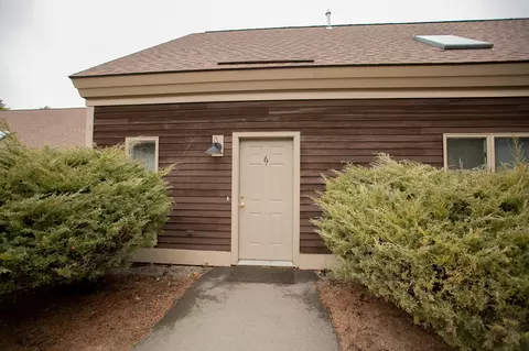 10 Hubbard Farms Rd #6, Orono, ME 04473