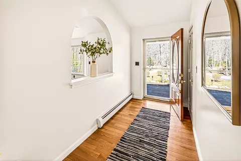 Entry Way - 179 Egypt Rd, Raymond, ME 04071 photo 1 of 4