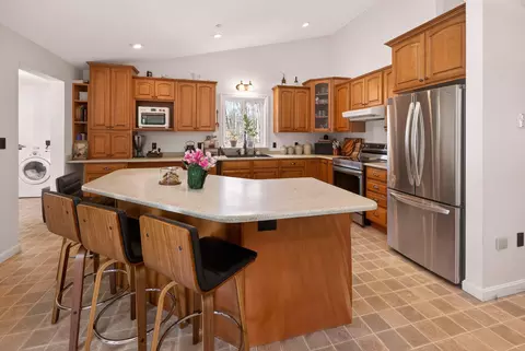 Kitchen - 179 Egypt Rd, Raymond, ME 04071 photo 2 of 7