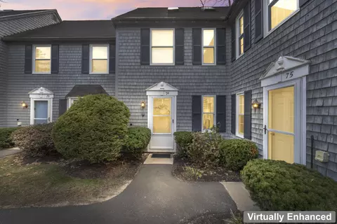 74 Munroe Ln #74, Topsham, ME 04086