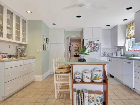 Kitchen - 553 Main St, Wayne, ME 04284 photo 4 of 4