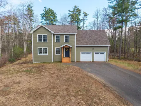 512 Chick Crossing Rd, Wells, ME 04090