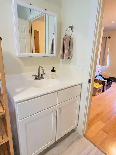 Bath - 83 Marsh Rd, Belfast, ME 04915 photo 2 of 4