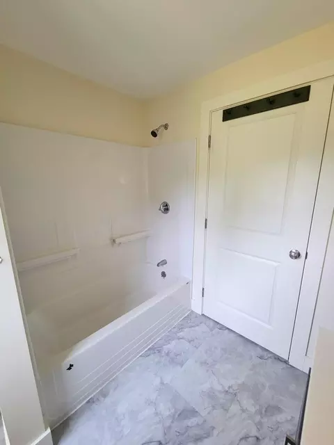 Bath - 83 Marsh Rd, Belfast, ME 04915 photo 4 of 4