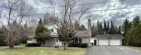 131 Clover St, Madawaska, ME 04756