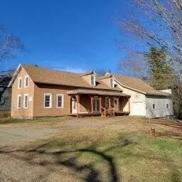 14 Arab Rd, Lee, ME 04455