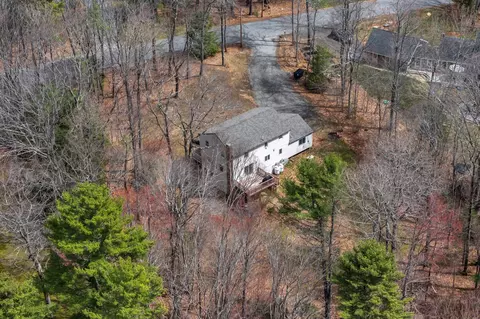 View/Area - 8 Evergreen Dr, Freeport, ME 04032 photo 6 of 9
