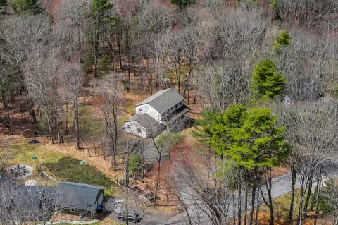 View/Area - 8 Evergreen Dr, Freeport, ME 04032 photo 2 of 9