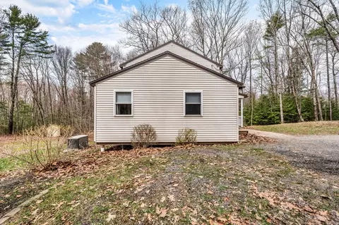 Exterior - 8 Evergreen Dr, Freeport, ME 04032 photo 21 of 22