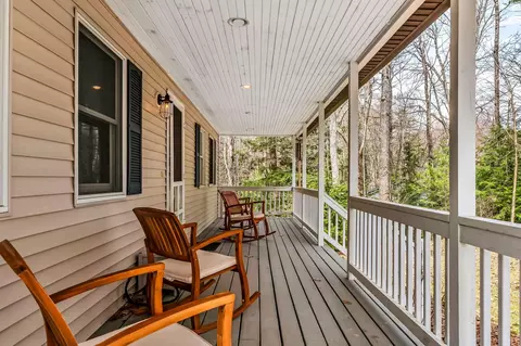 Exterior - 8 Evergreen Dr, Freeport, ME 04032 photo 3 of 22