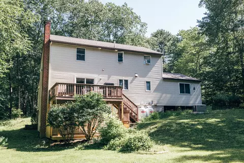 Exterior - 8 Evergreen Dr, Freeport, ME 04032 photo 17 of 22