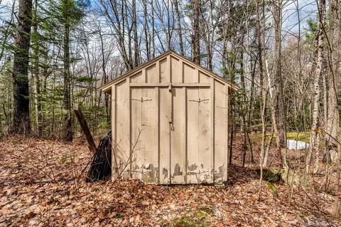Exterior - 8 Evergreen Dr, Freeport, ME 04032 photo 20 of 22