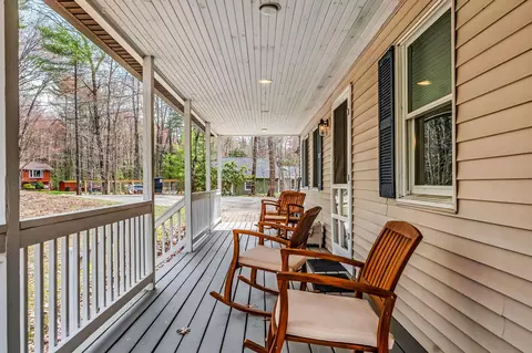 Exterior - 8 Evergreen Dr, Freeport, ME 04032 photo 2 of 22