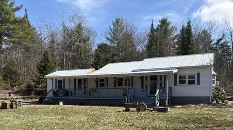 36 Hix Rd, Windsor, ME 04363