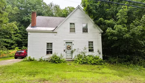 29 Kents Hill Rd, Wayne, ME 04284