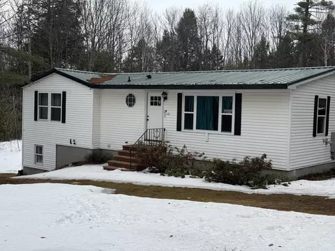 29 Blue Rock Rd, Monmouth, ME 04259