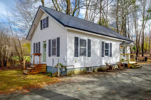 20 Abbott St, Old Town, ME 04468