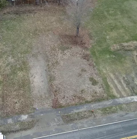 20 Park St, Madison, ME 04950