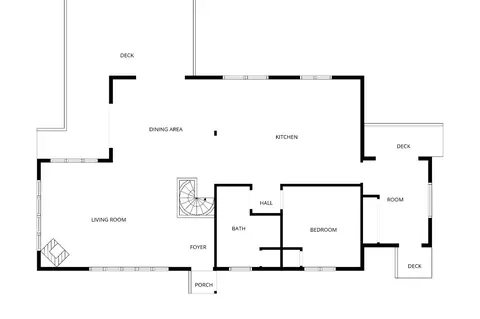 18 Walker Ln, Farmingdale, ME 04344