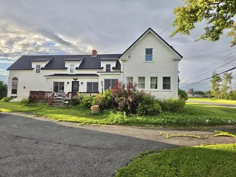 808 Madawaska Rd, Caribou, ME 04736