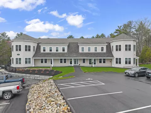 5 Village Park Dr #22, York, ME 03909