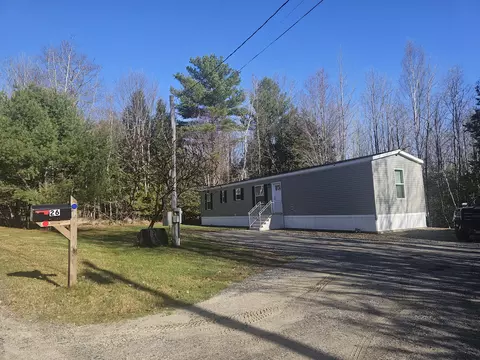 26 Evergreen Dr, Otisfield, ME 04270