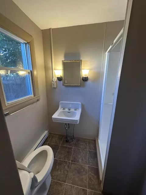 Bath - 99 State St, Millinocket, ME 04462 photo 3 of 4