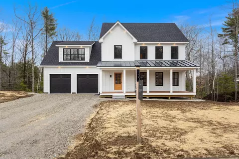 60 Woodbrey Ln, Standish, ME 04084