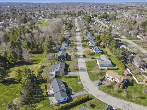 View/Area - 85 Longmeadow Dr, Brewer, ME 04412 photo 2 of 5