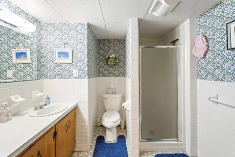 Bath - 85 Longmeadow Dr, Brewer, ME 04412 photo 4 of 6