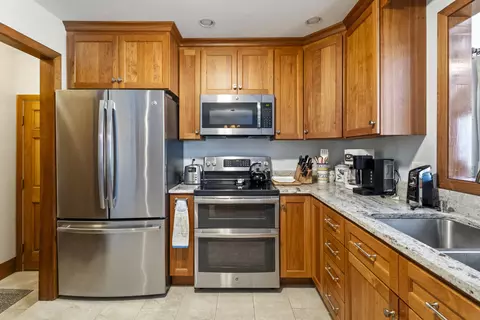 Kitchen - 85 Longmeadow Dr, Brewer, ME 04412 photo 2 of 4