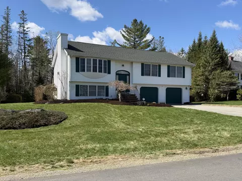 55 Main Trl, Hampden, ME 04444